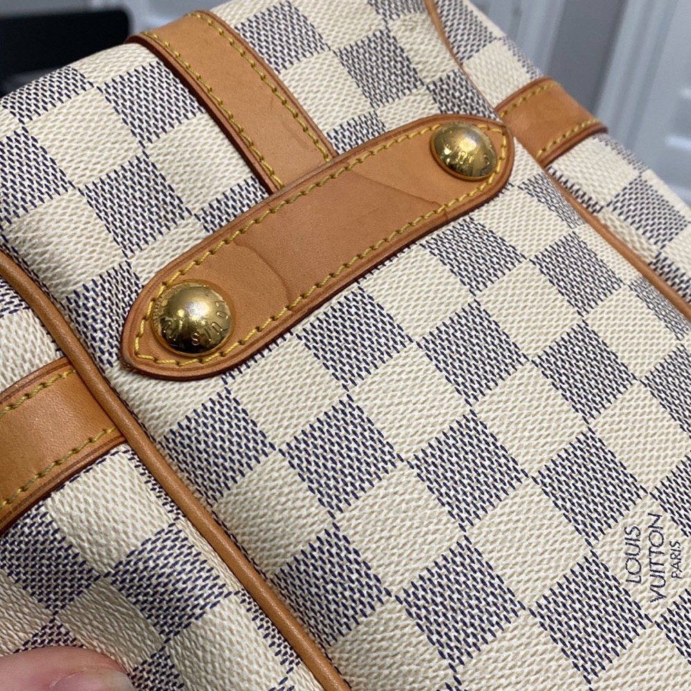Louis Vuitton White Damier Shoulder Bag - Picture 12 of 16